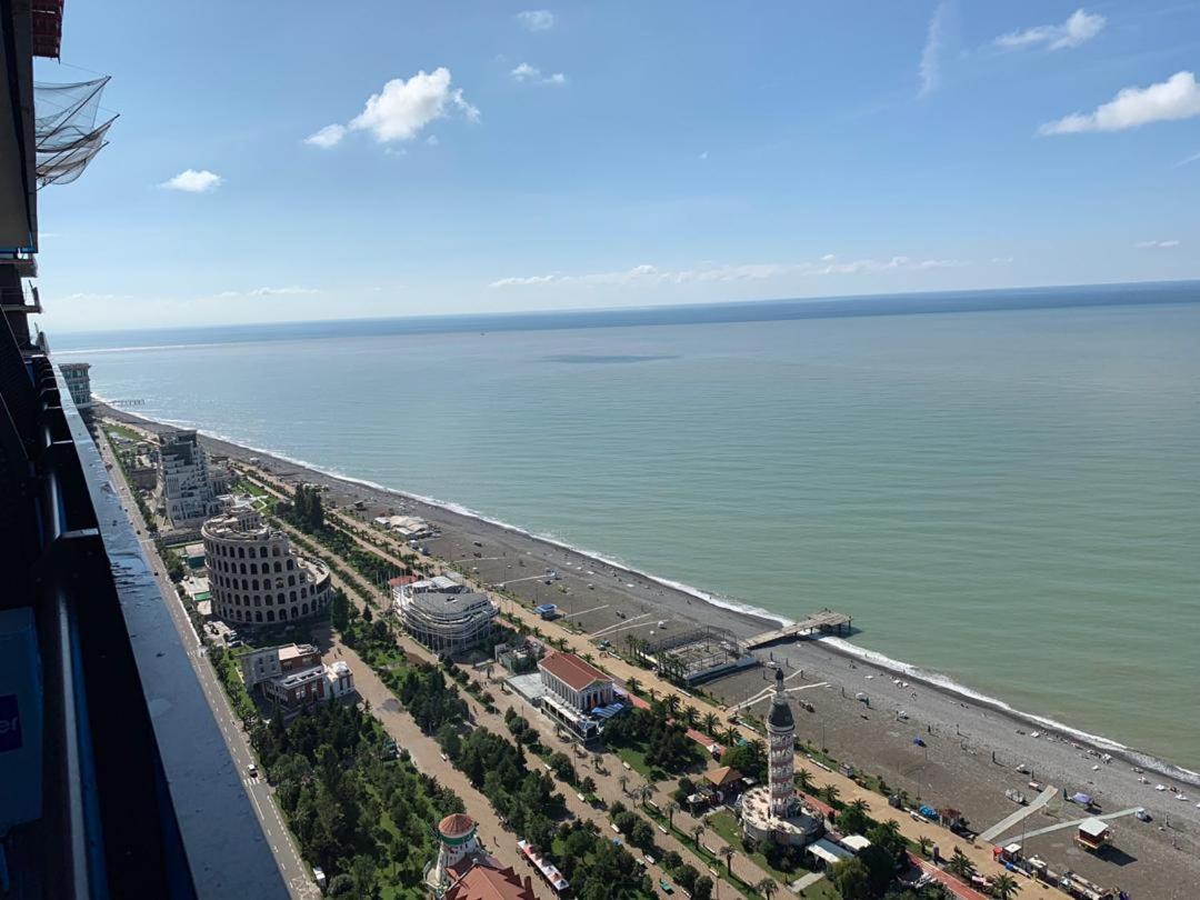 Lamar Hotel Batumi Exterior photo