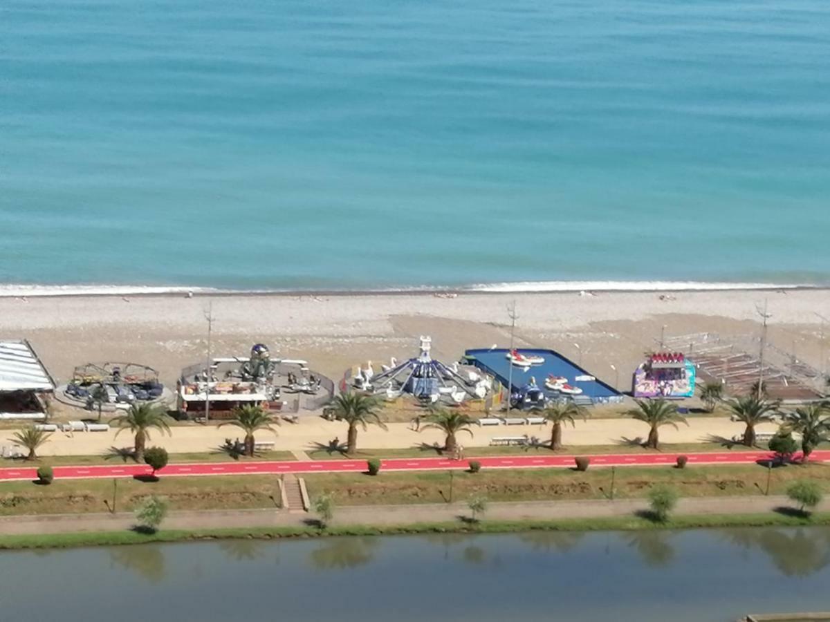 Lamar Hotel Batumi Exterior photo